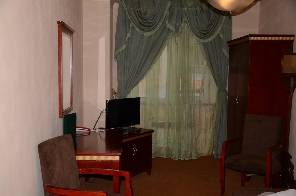 Saryarka Hotel Astaná Habitación foto